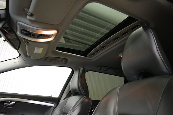 Volvo V70 11 of 19