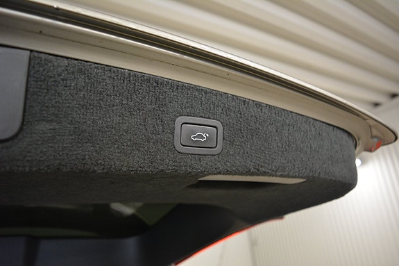 Volvo V70 7 of 19