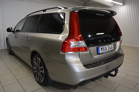Volvo V70 5 of 19