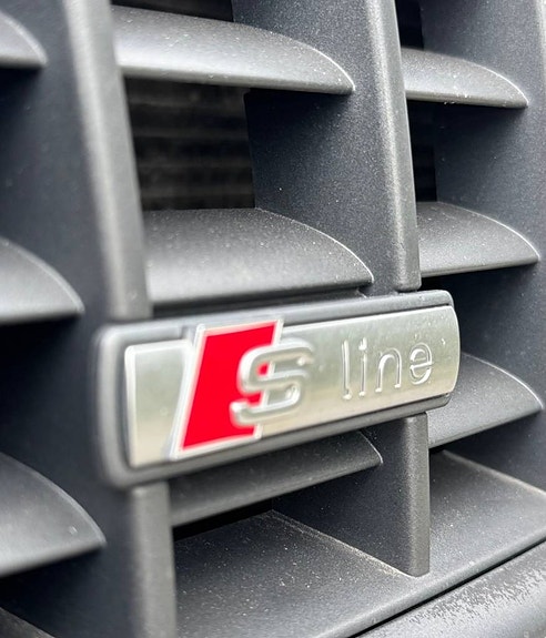 Audi A4 11 of 12