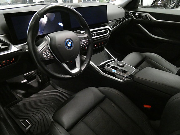 BMW i4 13 of 27