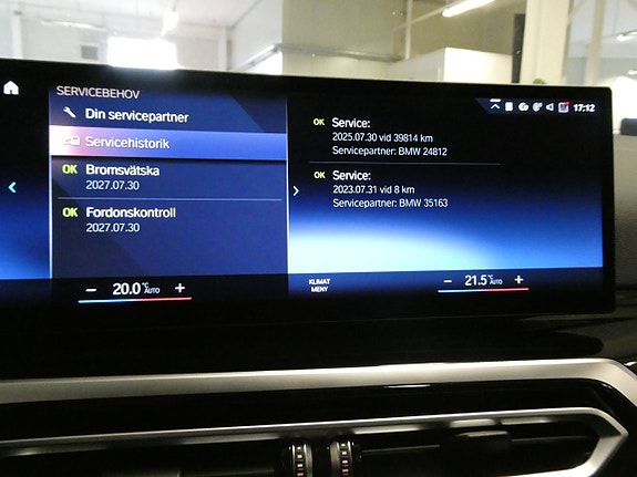 BMW i4 23 of 27
