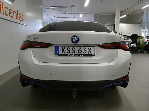 BMW i4 7 of 27