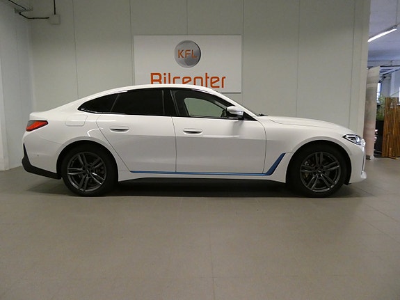 BMW i4 5 of 27