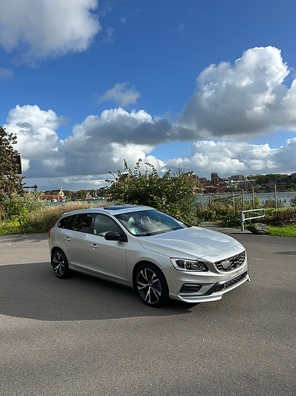 Volvo V60 3 of 15