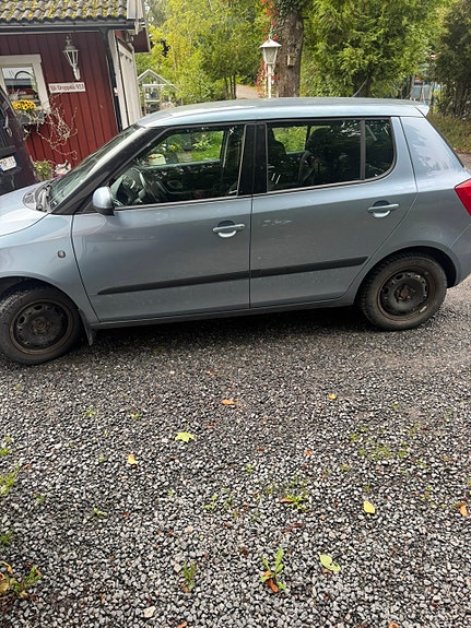 Skoda Fabia 2 of 3