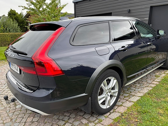 Volvo V90 Cross Country 7 of 7