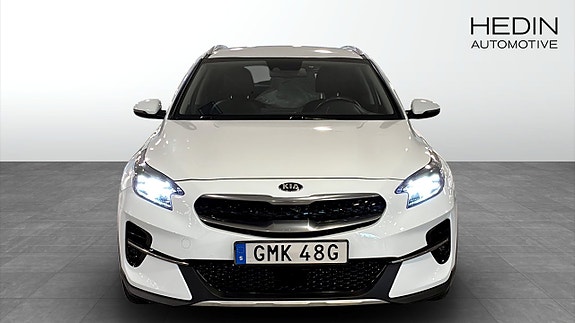 Kia XCeed 2 of 17