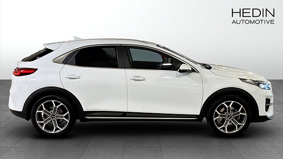 Kia XCeed 4 of 17