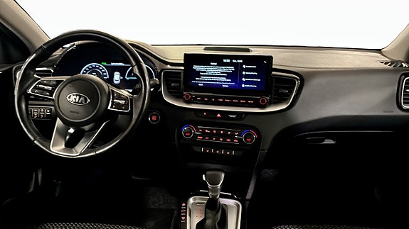 Kia XCeed 7 of 17