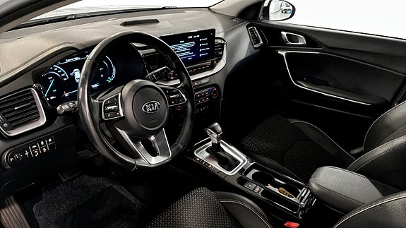 Kia XCeed 8 of 17