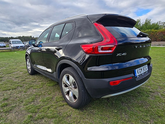 Volvo XC40 10 of 19