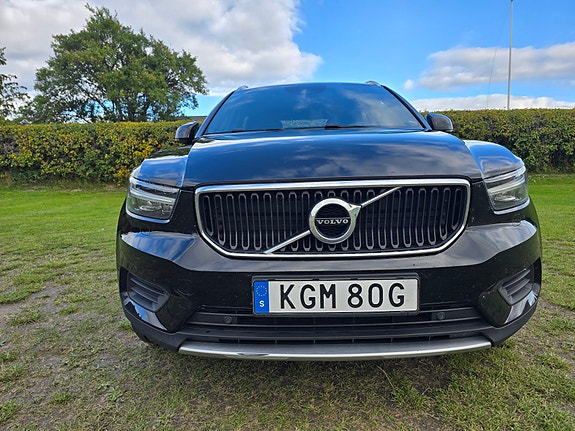 Volvo XC40 6 of 19
