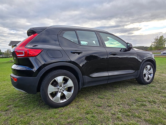 Volvo XC40 19 of 19