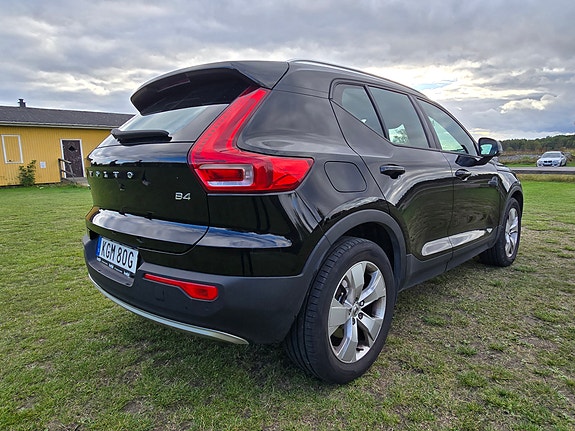 Volvo XC40 12 of 19