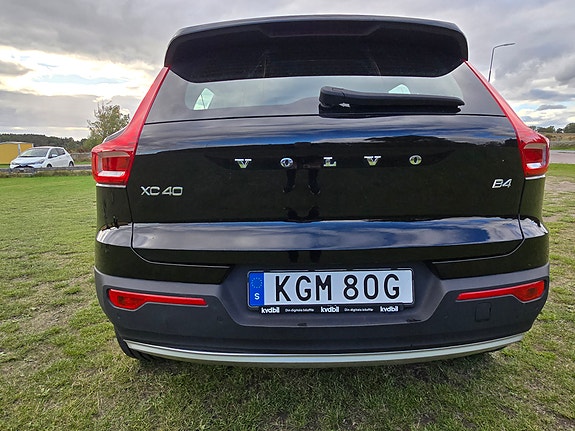 Volvo XC40 11 of 19
