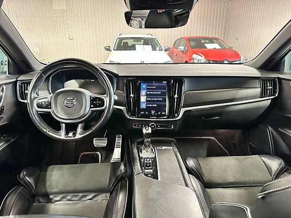 Volvo V90 22 of 30