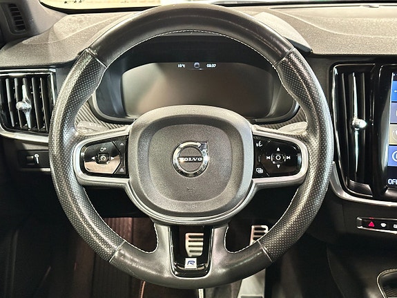 Volvo V90 16 of 30
