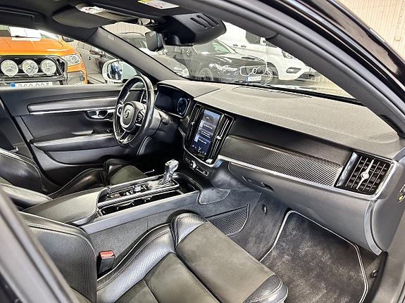 Volvo V90 8 of 30