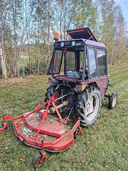 Kubota L185 3 of 9