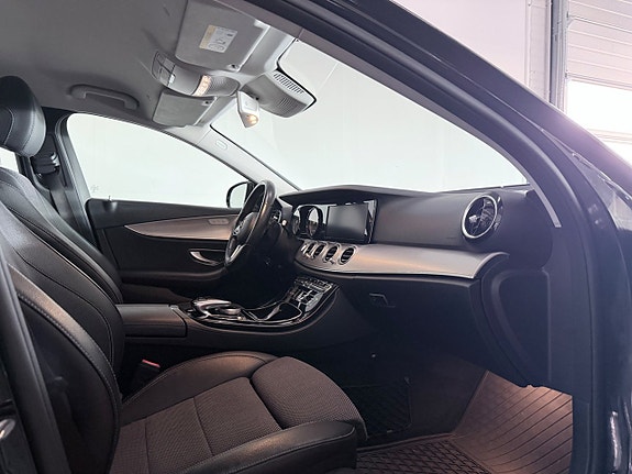 Mercedes-Benz E200 d 9 of 17