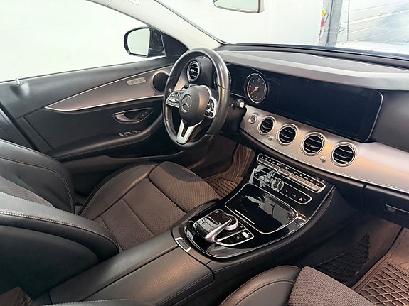 Mercedes-Benz E200 d 10 of 17