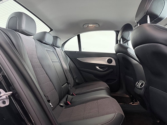 Mercedes-Benz E200 d 7 of 17