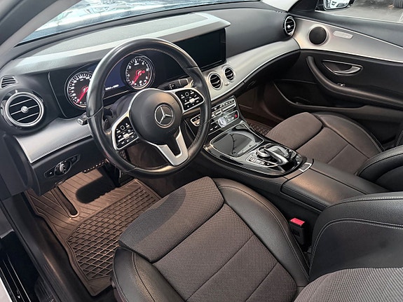 Mercedes-Benz E200 d 12 of 17
