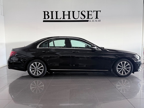 Mercedes-Benz E200 d 3 of 17
