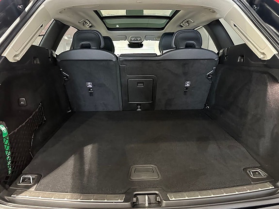 Volvo XC60 8 of 20