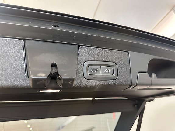 Volvo XC60 9 of 20