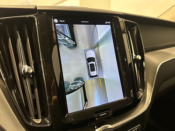 Volvo XC60 17 of 20