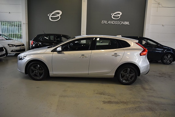 Volvo V40 5 of 12
