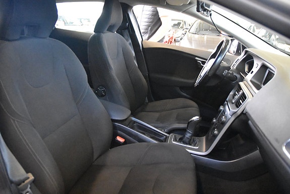 Volvo V40 8 of 12