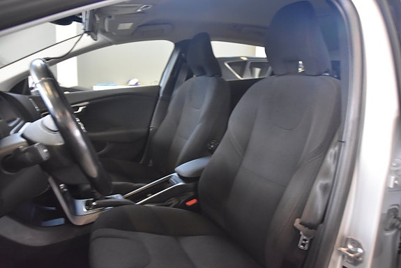 Volvo V40 7 of 12