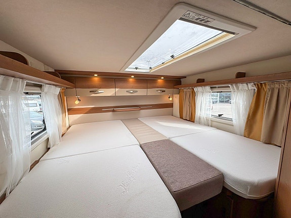 Knaus VAN I 600 ME, Enkelsängar, 2,20m. bred, Väldigt fin ! 3 of 24