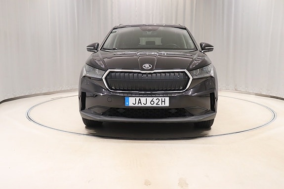 Skoda Enyaq 2 of 12