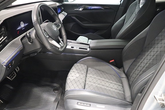 Volkswagen Passat 7 of 13