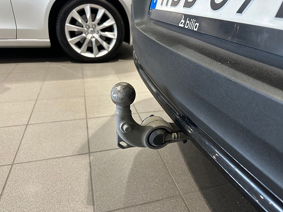 Volvo XC40 11 of 19