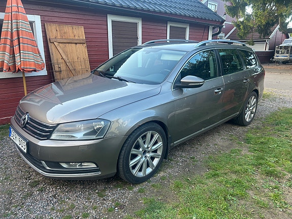 Volkswagen Passat 3 of 6