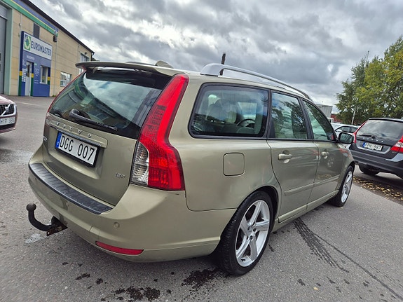 Volvo V50 7 of 16