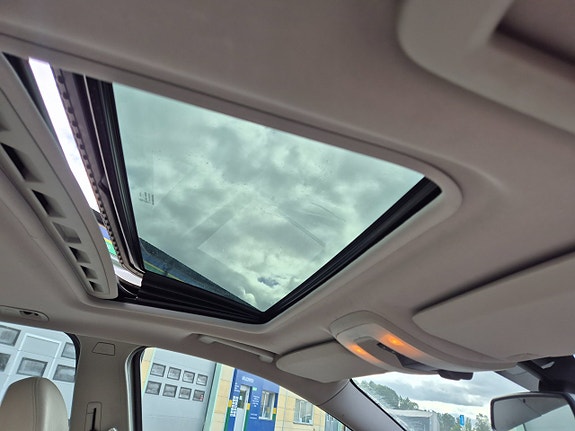 Volvo V50 10 of 16