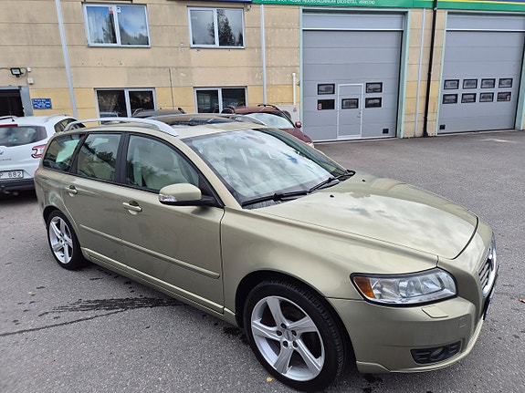 Volvo V50 9 of 16