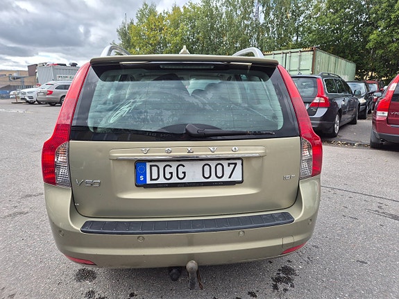Volvo V50 5 of 16