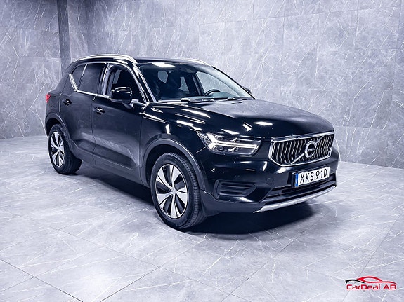 Volvo XC40 9 of 30