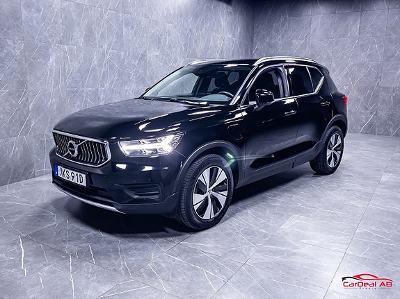 Volvo XC40 3 of 30