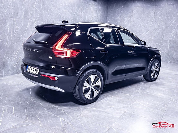 Volvo XC40 7 of 30