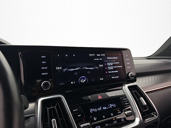 Kia Sorento 25 of 30