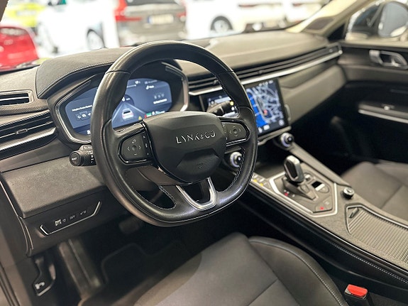 Lynk & Co 01 18 of 22