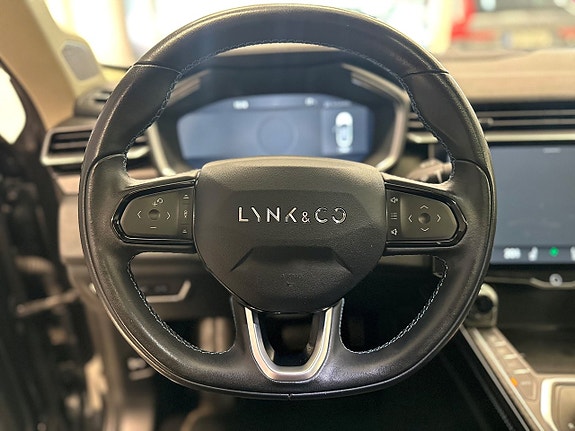 Lynk & Co 01 14 of 22
